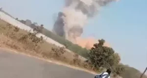 BREAKING महाराष्ट्र के भंडारा में ऑर्डनेंस फैक्ट्री में धमाका, 5 मौतें:छत ढहने से 12 लोग मलबे में दबे, 2 को बचाया; रेस्क्यू ऑपरेशन जारी